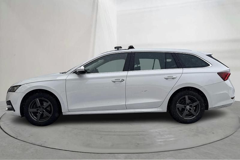 Begagnad Skoda Octavia G-TEC 130 HK (95 kW) 2022 Vit Kombi
