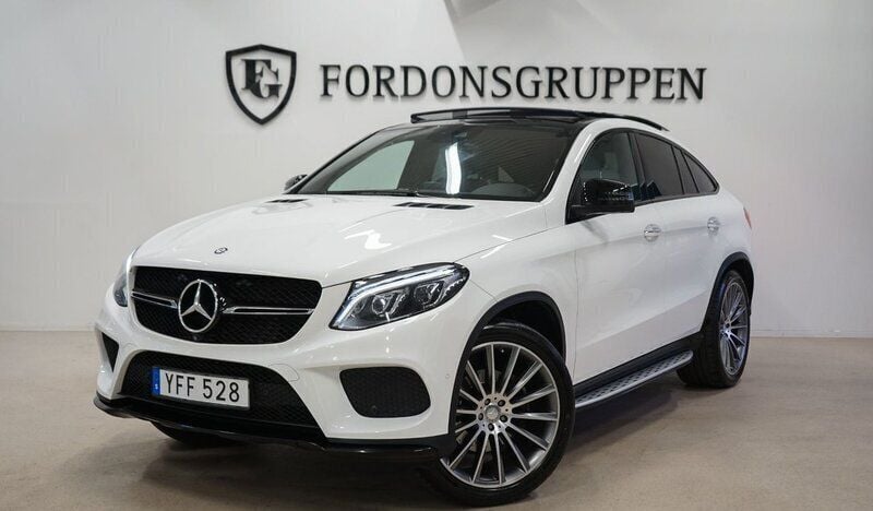Vit Begagnad 2016 Mercedes GLE350 AMG Sportkupé | 409 800 kr (Marknadspris) - Bild 1/4