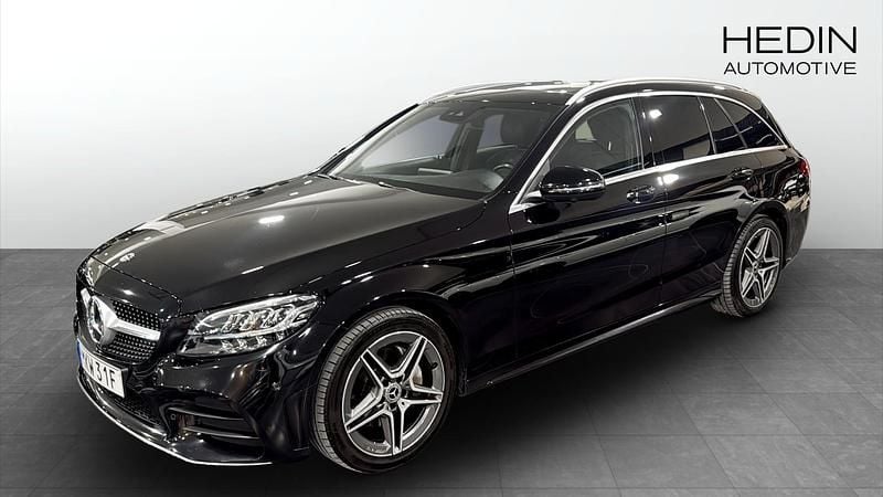 Svart Begagnad 2020 Mercedes C200 AMG Kombi | 224 900 kr (Marknadspris) - Bild 1/4