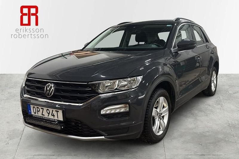 Grå Begagnad 2022 VW T-Roc SUV | 259 900 kr (Lite dyr) - Bild 1/4