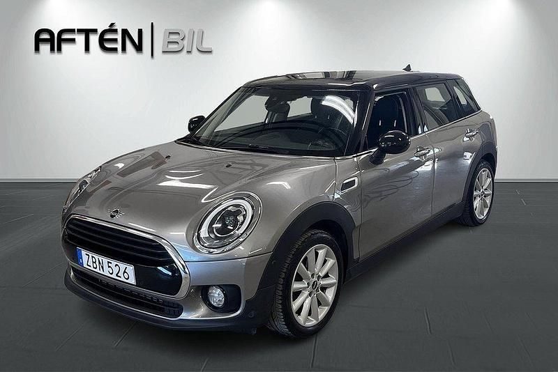 Grå Begagnad 2018 Mini Cooper Clubman Essential Kombi | 174 900 kr (Marknadspris) - Bild 1/3