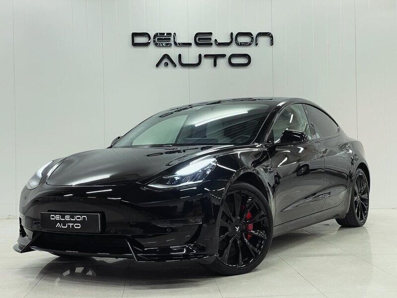 Begagnad 2020 Tesla Model 3 Performance Sedan | 349 900 kr (Dyr) - Bild 1/4