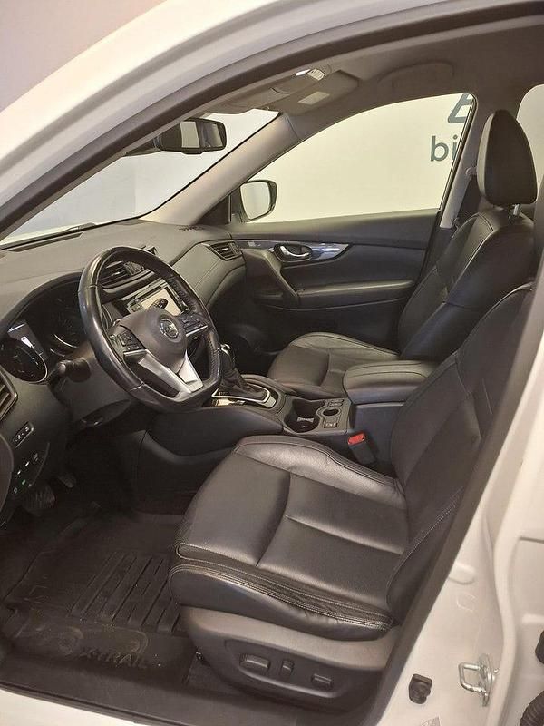 Begagnad Nissan X-Trail Tekna 132 HK (97 kW) 2017 Vit SUV