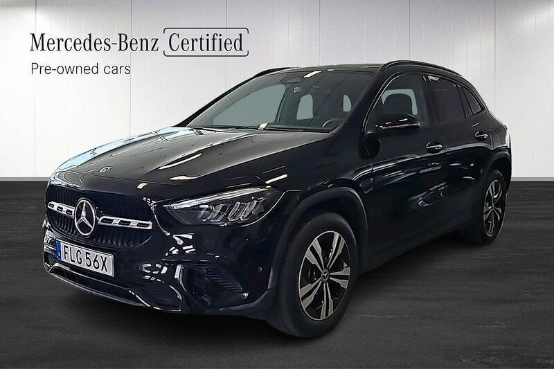 Svart Begagnad 2024 Mercedes GLA250 SUV | 439 000 kr (Superpris) - Bild 1/4