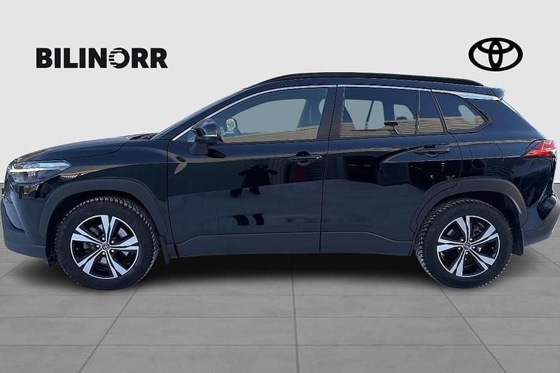 Begagnad Toyota Corolla Cross Executive 200 HK (147 kW) 2022 Svart SUV