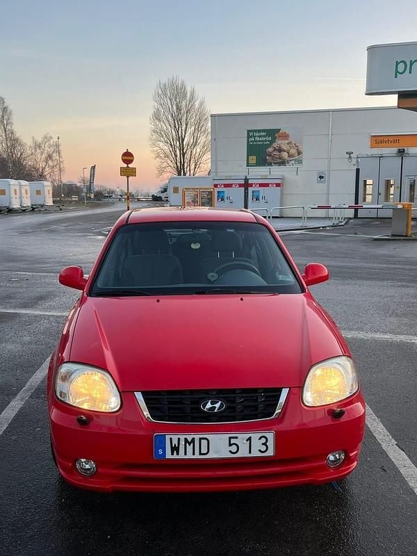 Begagnad 2005 Hyundai Accent | 23 000 kr (Marknadspris) - Bild 1/4