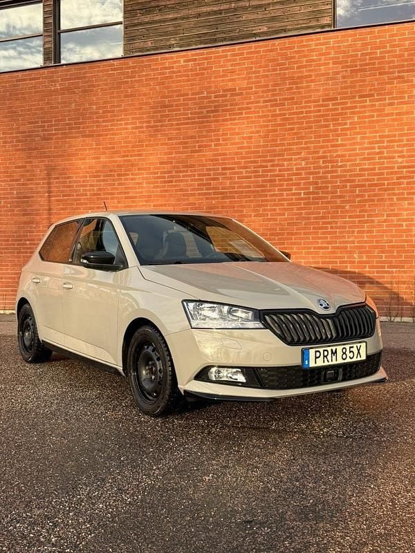 Begagnad Skoda Fabia 95 HK (69 kW) 2021 Halvkombi