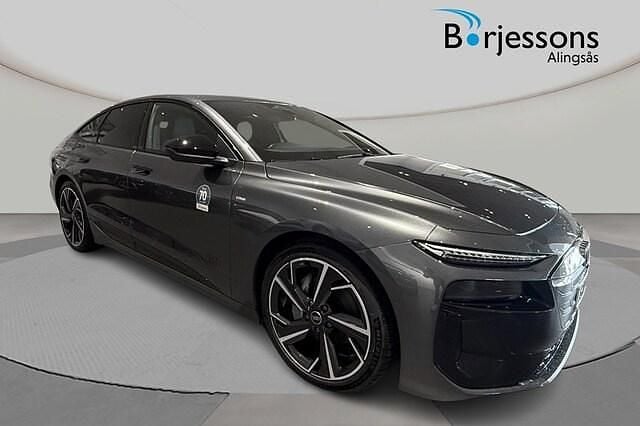 Begagnad Audi e-tron Sportback S-Line 319 kW (434 HK) 2025 Daytonagrå pärleffekt SUV