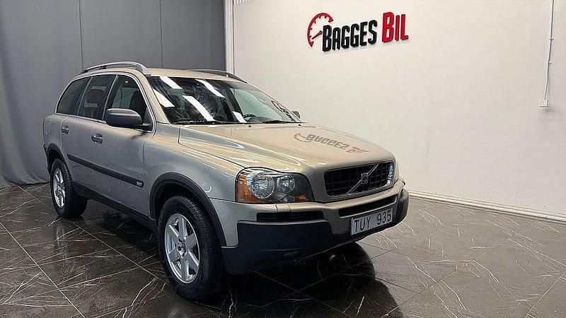 Ljusbrun Begagnad 2002 Volvo XC90 SUV | 55 900 kr (Marknadspris) - Bild 1/4