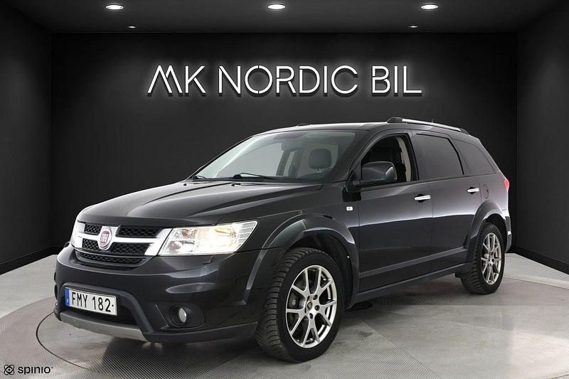 Svart Begagnad 2014 Fiat Freemont Sport SUV | 119 400 kr (Marknadspris) - Bild 1/4