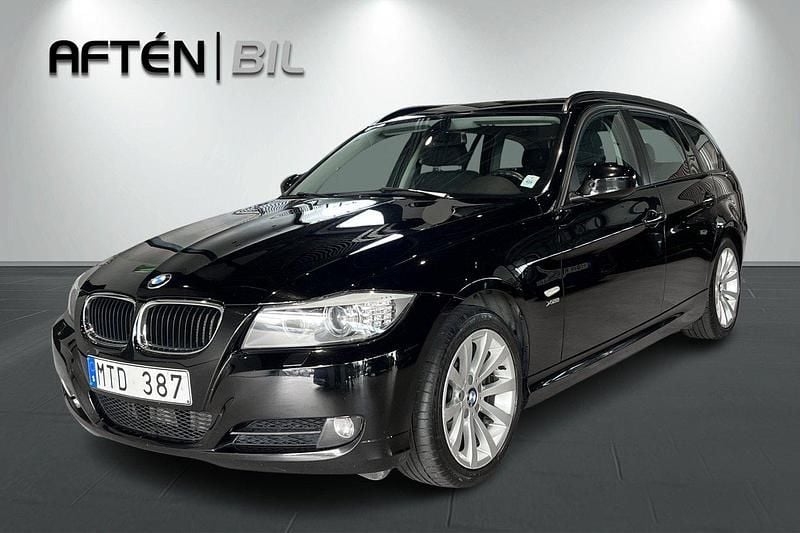 Svart Begagnad 2012 BMW 320 Kombi | 124 900 kr (Marknadspris) - Bild 1/3