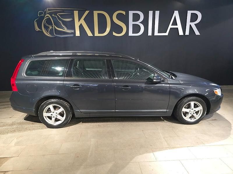 Begagnad Volvo V70 179 HK (131 kW) 2012 Grå Kombi