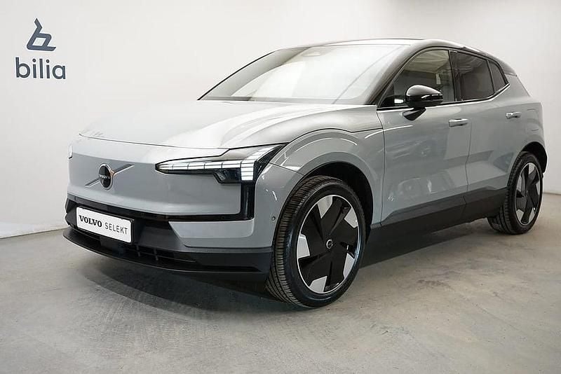 Grå Begagnad 2023 Volvo EX30 Single Motor Extended Range SUV | 399 900 kr (Lite dyr) - Bild 1/3
