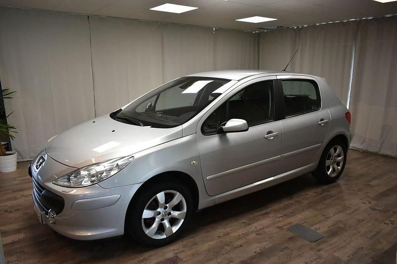 Begagnad Peugeot 307 109 HK (80 kW) 2007 Ljusgrå Halvkombi