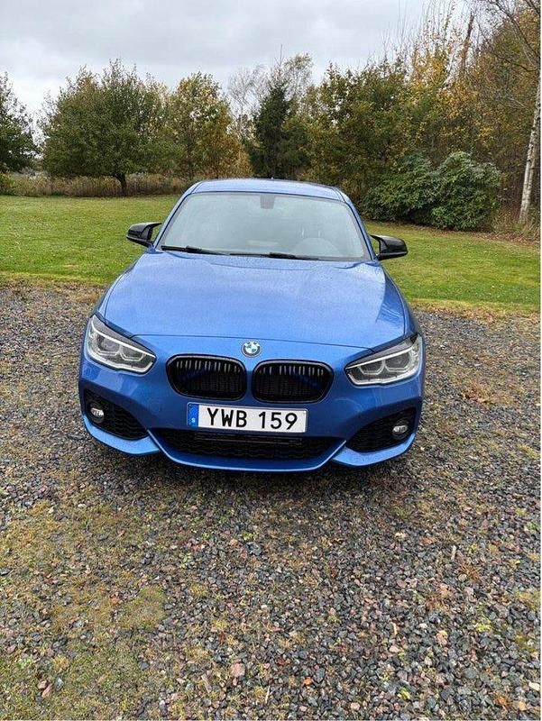 Begagnad 2019 BMW 118 M Sport Halvkombi | 150 000 kr (Bra pris) - Bild 1/4