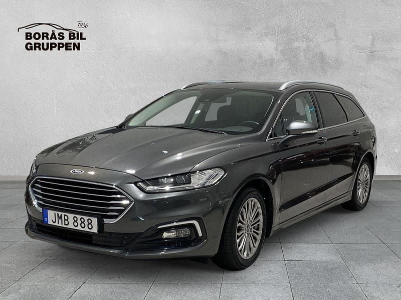 Grå Begagnad 2022 Ford Mondeo Titanium Kombi | 255 000 kr (Marknadspris) - Bild 1/4