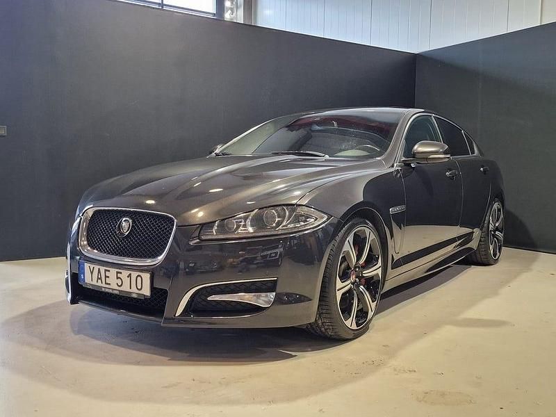 Begagnad Jaguar XF 385 HK (283 kW) 2012 Mörkgrå Sedan