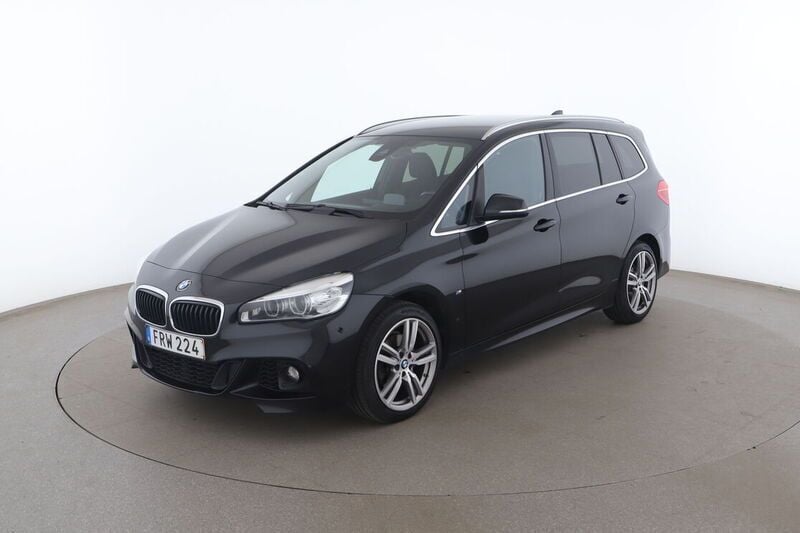 Svart Begagnad 2016 BMW 218 Gran Tourer M Sport Minibuss | 140 000 kr (Superpris) - Bild 1/4