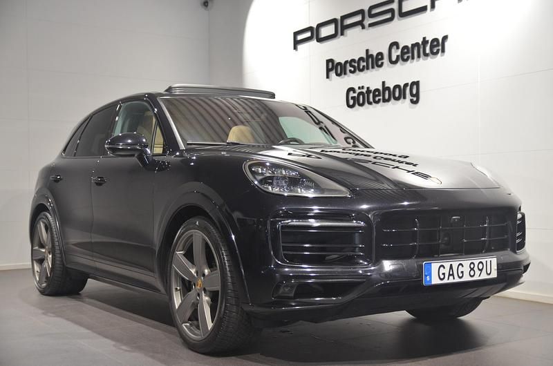 Begagnad Porsche Cayenne 462 HK (339 kW) 2022 Svart SUV