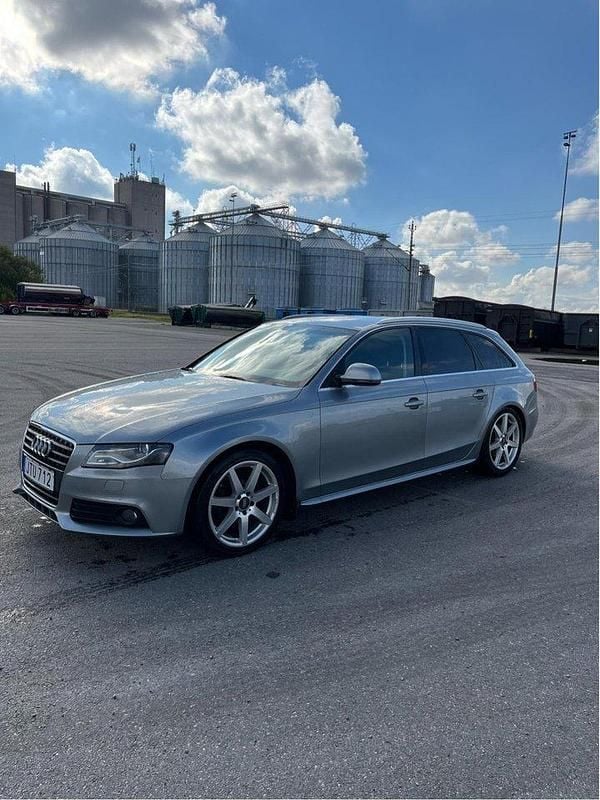 Grå Begagnad 2009 Audi A4 Kombi | 68 000 kr (Marknadspris) - Bild 1/4