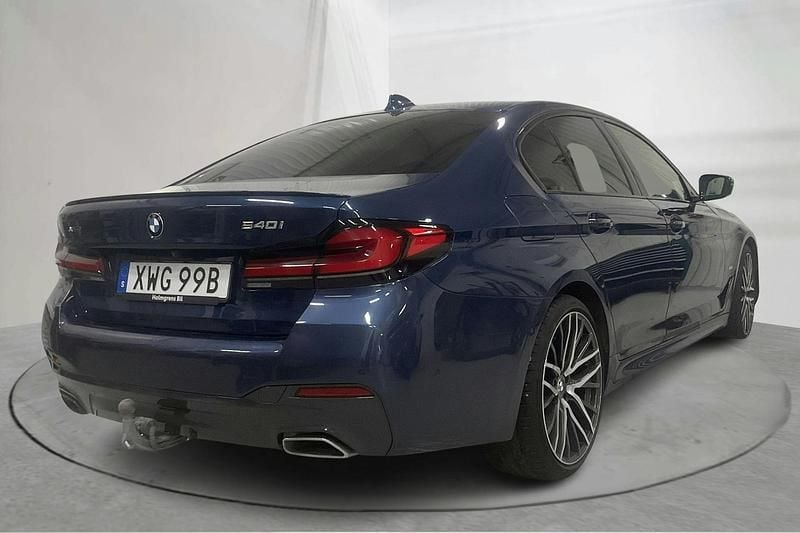 Begagnad BMW 540 Shadowline 333 HK (244 kW) 2021 Blå Sedan