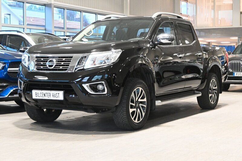 Svart Begagnad 2019 Nissan Navara Tekna Pickup | 279 000 kr (Marknadspris) - Bild 1/4
