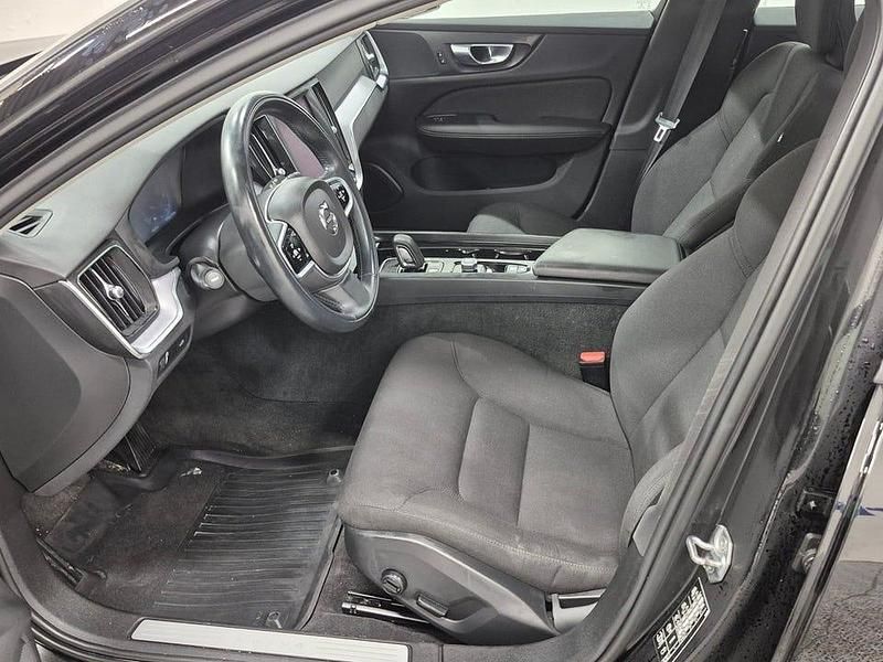 Begagnad Volvo V60 197 HK (144 kW) 2021 Svart Kombi