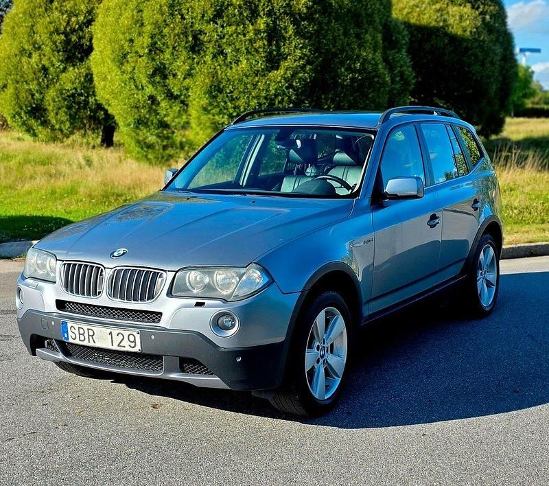 Ljusgrå (grå) Begagnad 2007 BMW X3 Comfort Edition SUV | 29 900 kr (Bra pris) - Bild 1/4