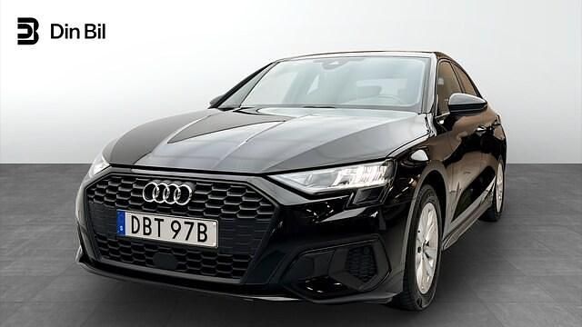 Brilliantsvart Begagnad 2022 Audi A3 Proline Sedan | 209 000 kr (Bra pris) - Bild 1/4
