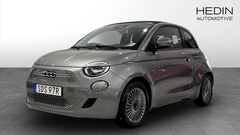 Grå (grey) Begagnad 2022 Fiat 500e Icon Cab | 189 900 kr - Bild 1/4
