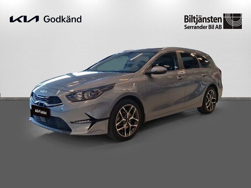 Grå (lunar silver) Begagnad 2023 Kia Ceed Sportswagon Advance Kombi | 239 900 kr (Marknadspris) - Bild 1/4