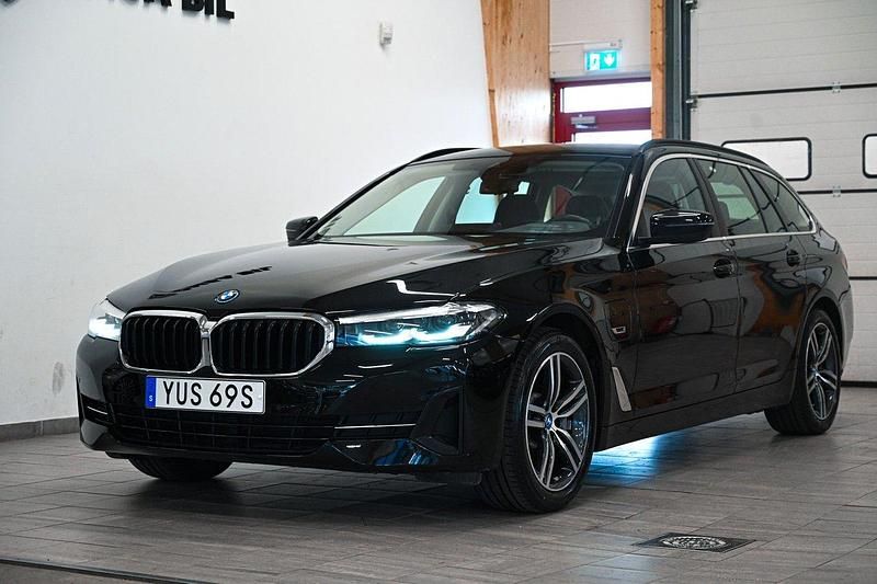 Begagnad BMW 530e 293 HK (215 kW) 2022 Svart Kombi