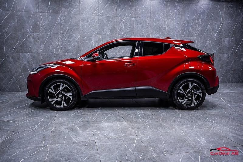 Begagnad Toyota C-HR Edition 98 HK (72 kW) 2023 Röd SUV