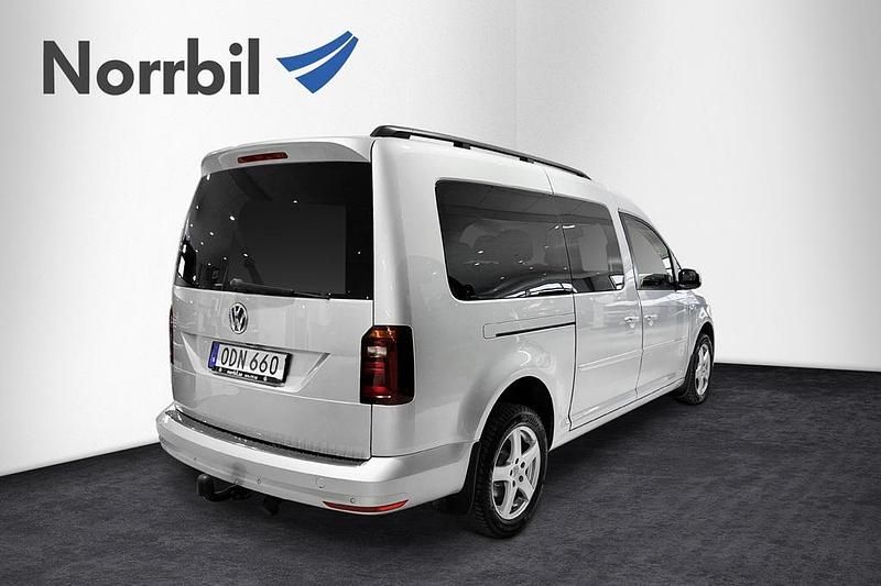 Begagnad VW Caddy Maxi Life Life 150 HK (110 kW) 2016 Silver Minibuss
