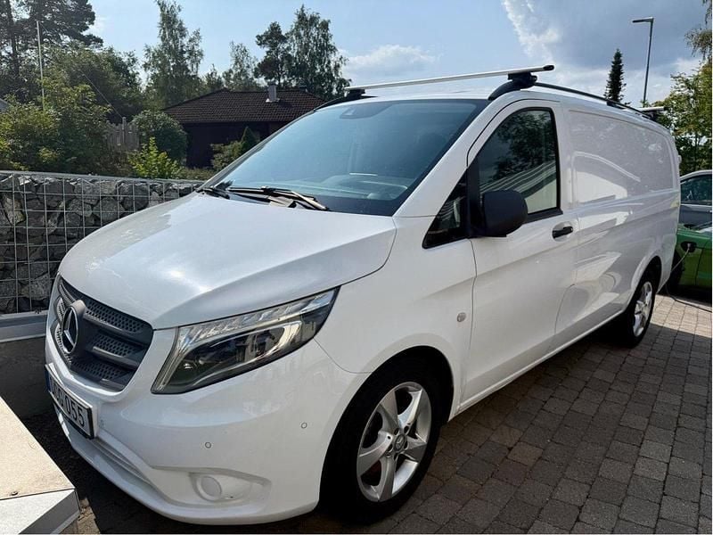 Vit Begagnad 2016 Mercedes Vito Edition 1 Minibuss | 245 000 kr (Lite dyr) - Bild 1/4