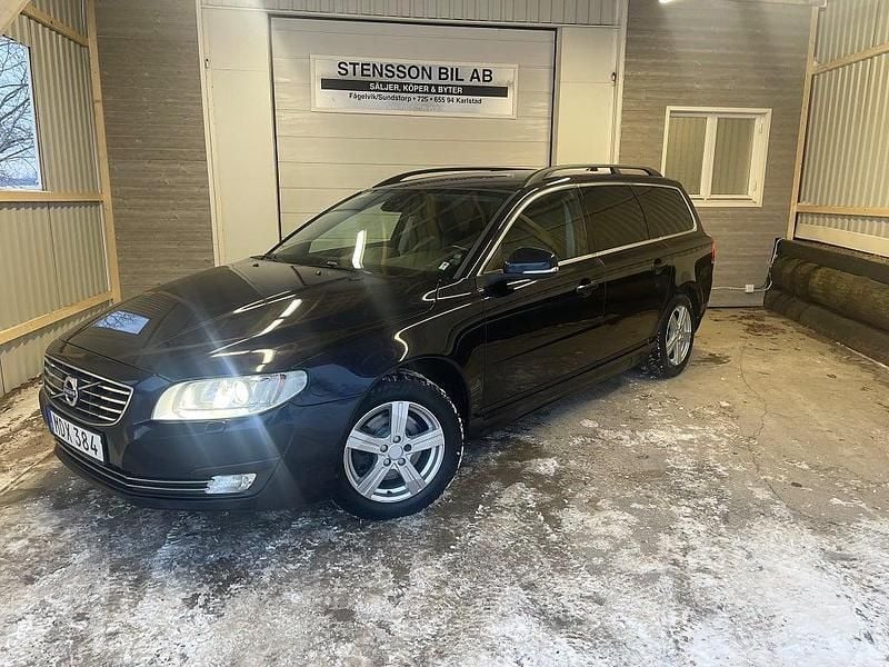 Begagnad Volvo V70 Momentum 181 HK (133 kW) 2015 Blå Kombi