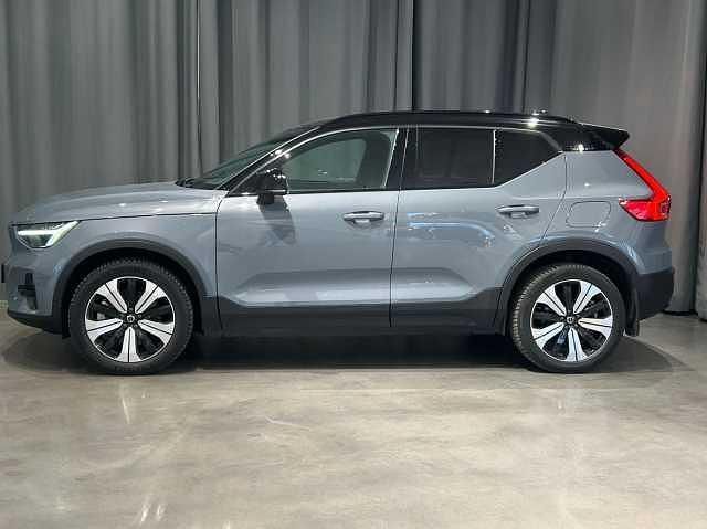 Begagnad Volvo XC40 Plus 175 kW (238 HK) 2022 Grå SUV