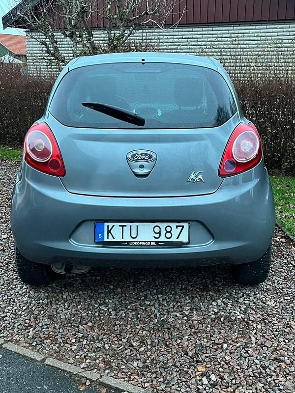 Begagnad 2010 Ford Ka Halvkombi | 23 000 kr (Marknadspris) - Bild 1/4