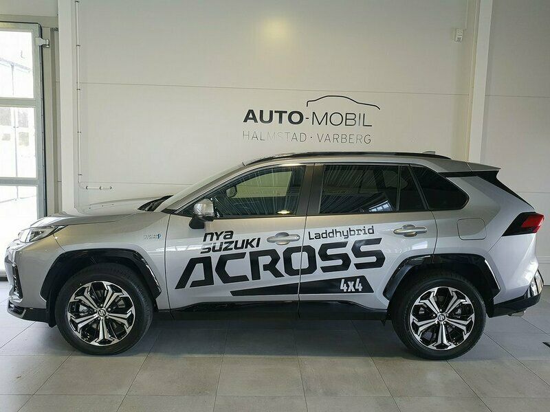 Begagnad Suzuki Across 306 HK (225 kW) 2021 Silver metallic SUV