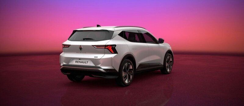 Begagnad Renault Scénic Evolution 150 kW (204 HK) 2024 Vit Minibuss