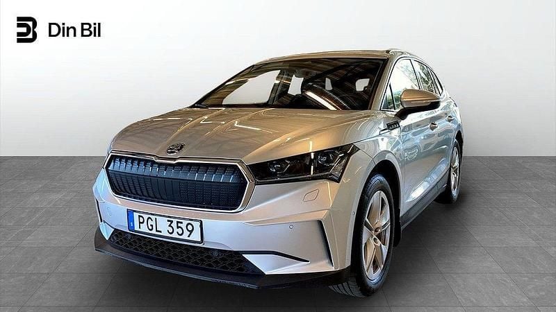 Silver Begagnad 2022 Skoda Enyaq iV SUV | 349 900 kr (Bra pris) - Bild 1/4