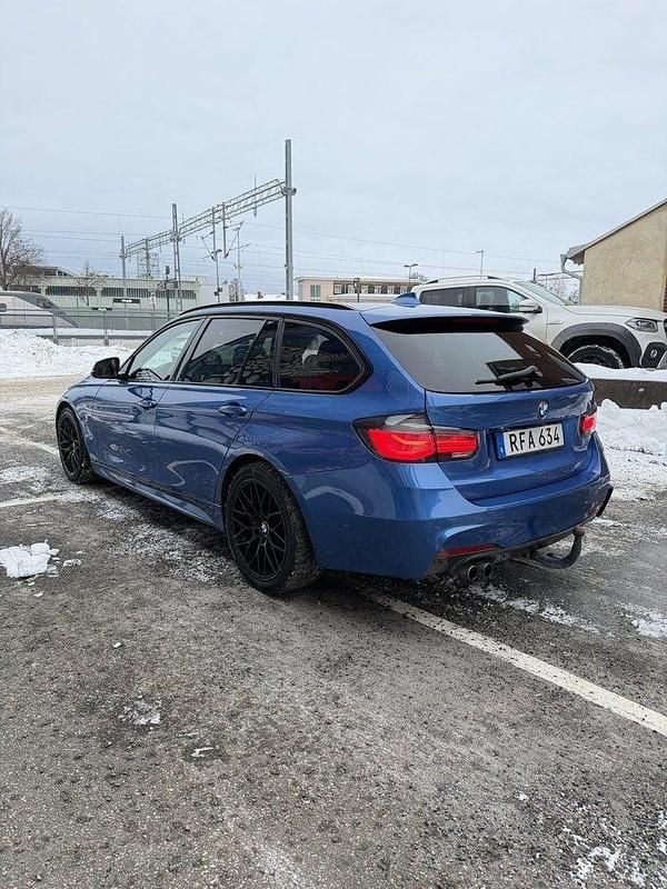 Begagnad BMW 330 M Sport 258 HK (189 kW) 2013 Blå Kombi