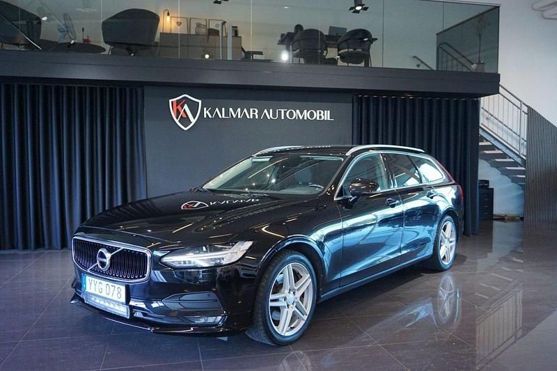 Svart Begagnad 2017 Volvo V90 Momentum Kombi | 169 900 kr (Marknadspris) - Bild 1/4