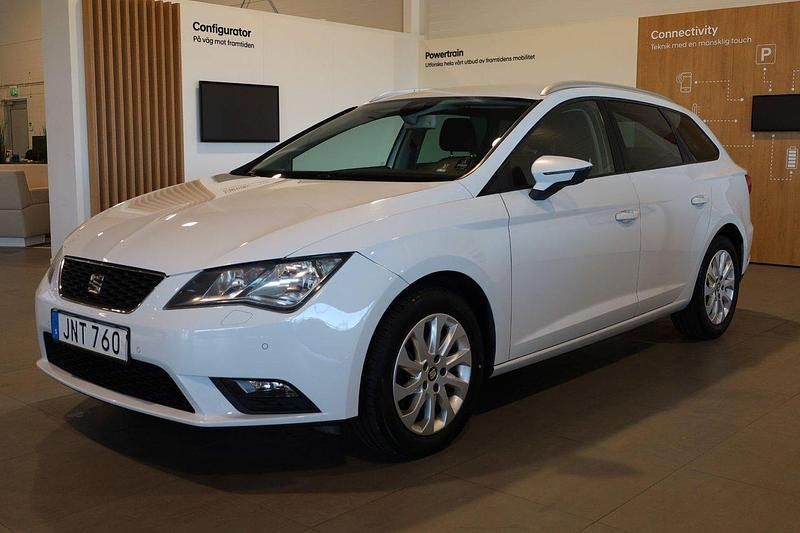 Vit Begagnad 2014 Seat Leon ST Kombi | 79 900 kr (Marknadspris) - Bild 1/3
