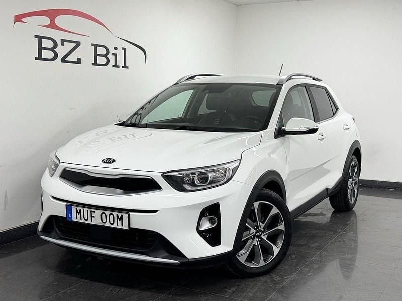 Vit Begagnad 2020 Kia Stonic Advance SUV | 159 900 kr (Marknadspris) - Bild 1/4