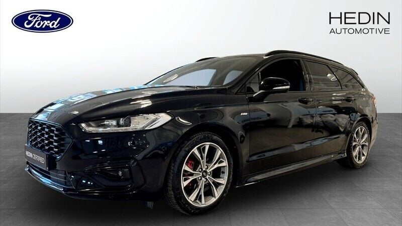 Svart (black) Begagnad 2022 Ford Mondeo ST-Line Kombi | 259 900 kr (Marknadspris) - Bild 1/4
