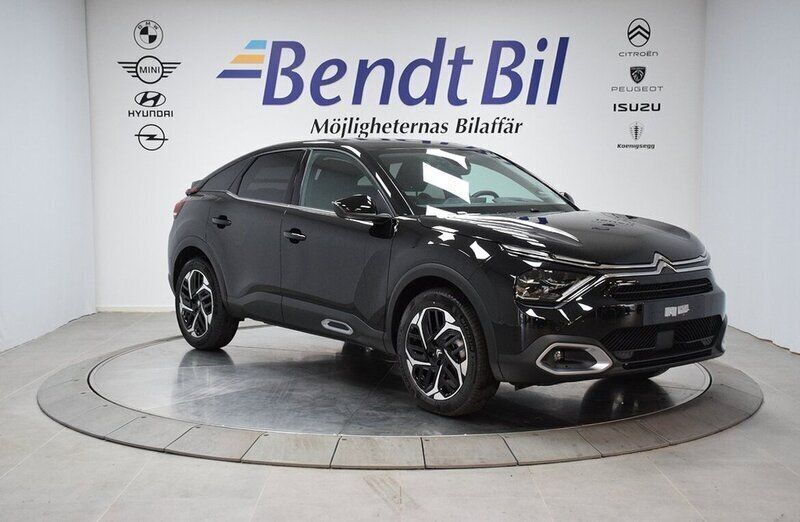 Svart Begagnad 2023 Citroën C4 Shine Halvkombi | 279 900 kr (Lite dyr) - Bild 1/3