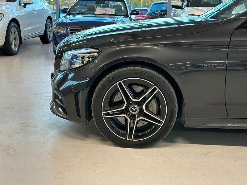 Begagnad Mercedes C300e AMG line 306 HK (225 kW) 2021 Grå Kombi