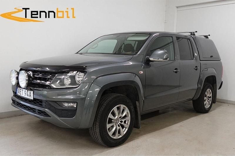 Grå Begagnad 2019 VW Amarok Pickup | 309 900 kr (Marknadspris) - Bild 1/4