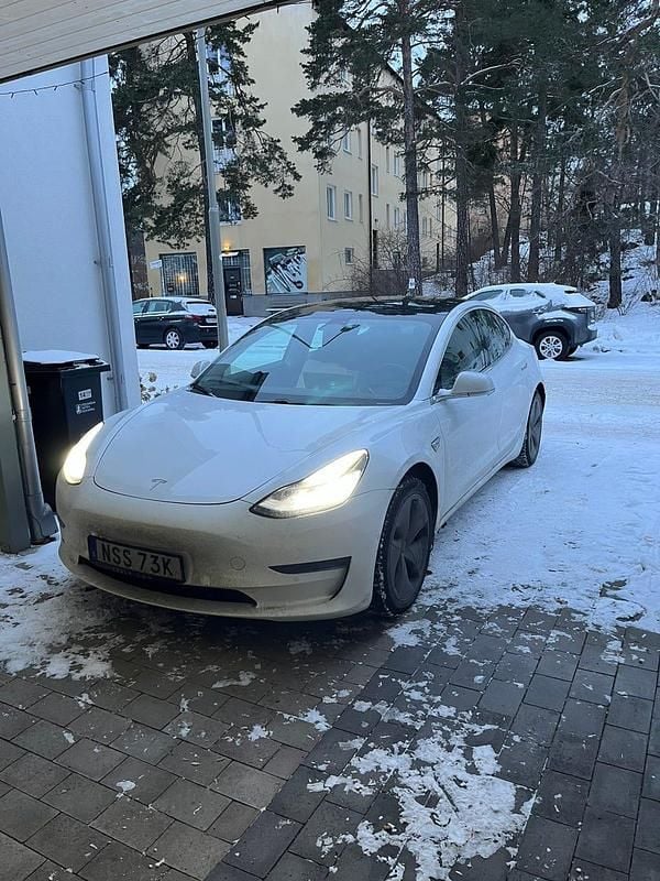 Begagnad Tesla Model 3 Long Range AWD 323 kW (440 HK) 2020 Sedan